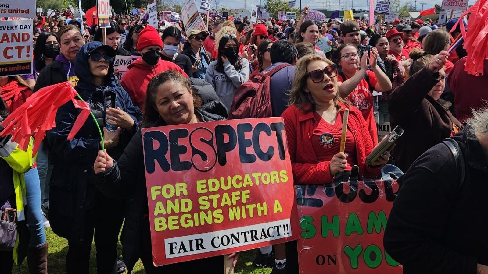 Union oversees ratification of concession deal for 35,000 Los Angeles teachers